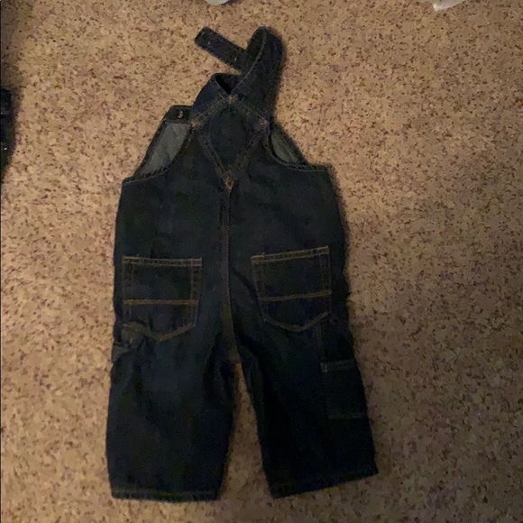 Gap Long sleeve onesie plus denim overalls - Picture 2 of 3